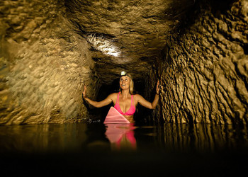 Затопленный туннель в катакомбах Парижа – фотографии Франции