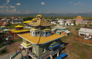 Местные ламы Иволгинского буддийского дацана всегда рады помочь, снабдить лекарством из трав – фотографии России