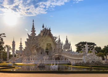 Вид Белого храма официально одобрило религиозное руководство Таиланда – фотографии Таиланда