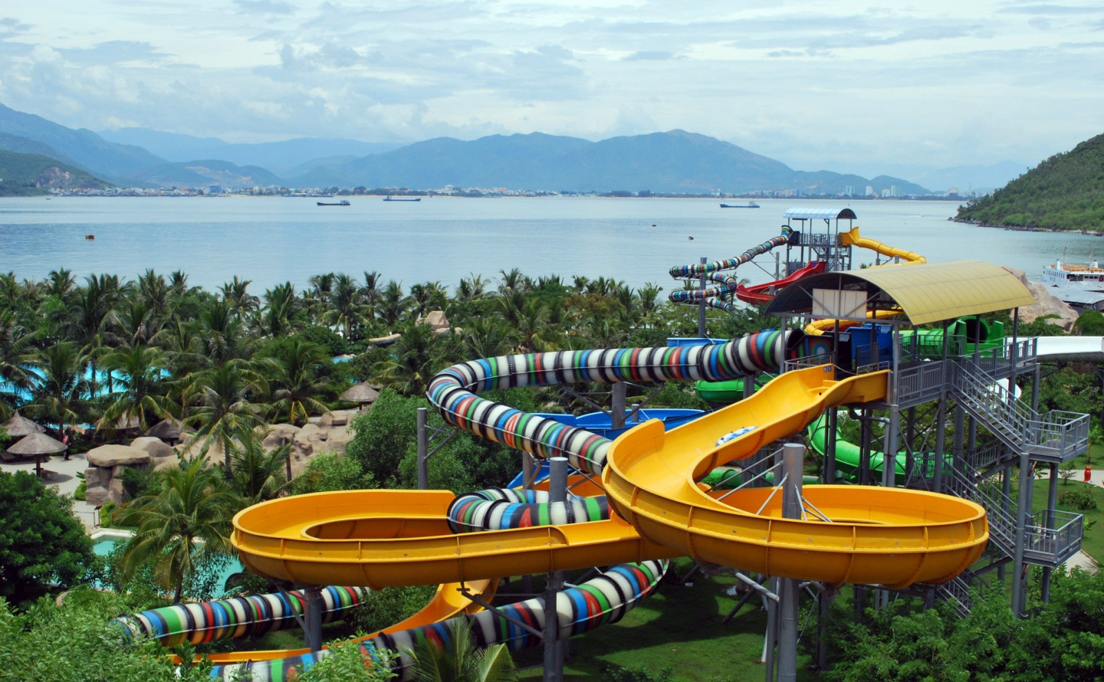 Развлекательный парк на острове Хонче – фотографии Вьетнама