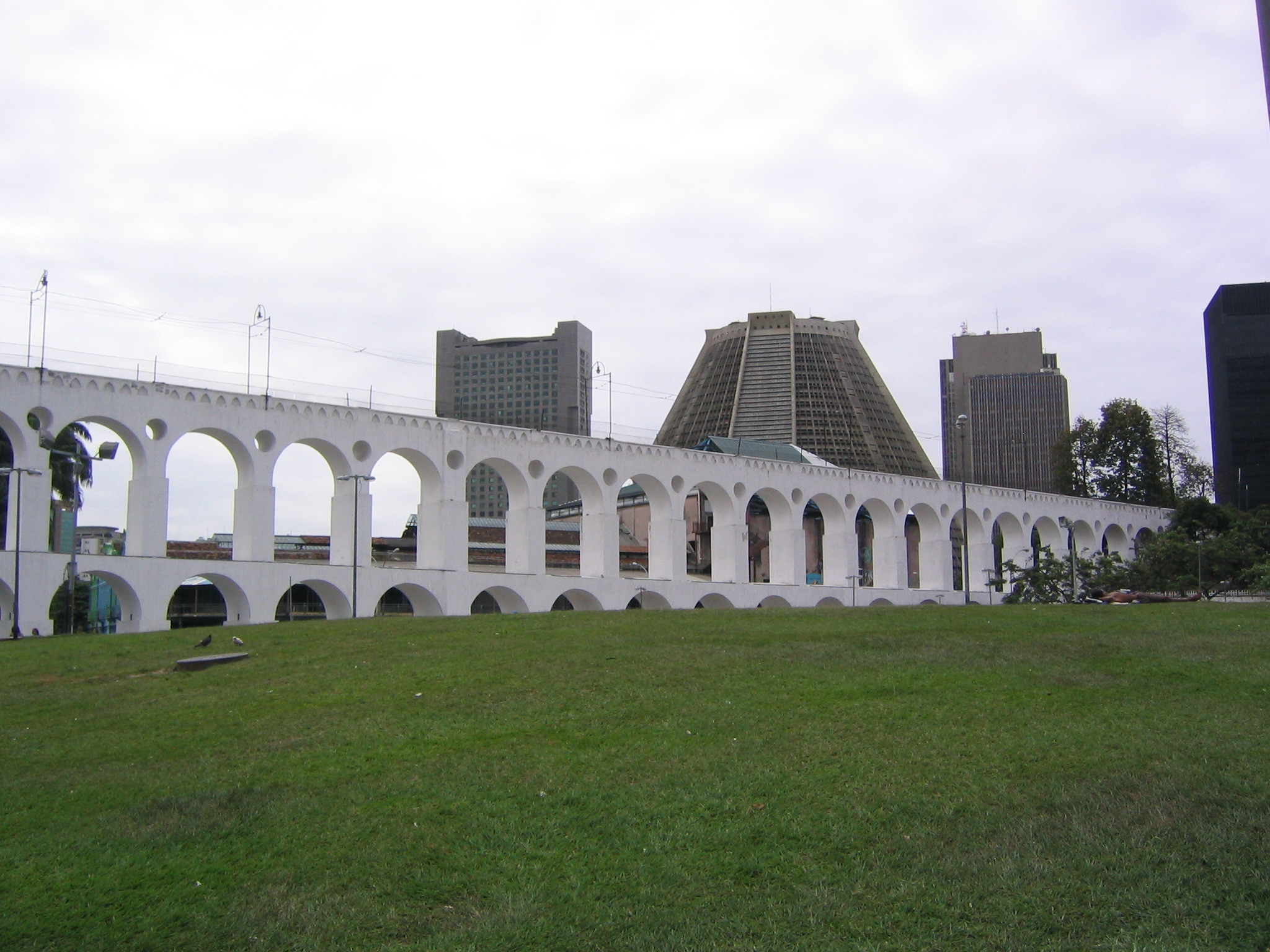 Акведук Кариока (Carioca Aqueduct) – фотографии Бразилии