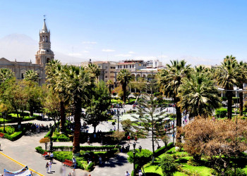 Пласа-де-Армас (Plaza de Armas) в Перу – фотографии Перу