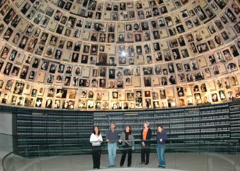 Мемориал жертвам фашизма Яд ва-Шем в Иерусалиме, Израиль – фотографии Израиля