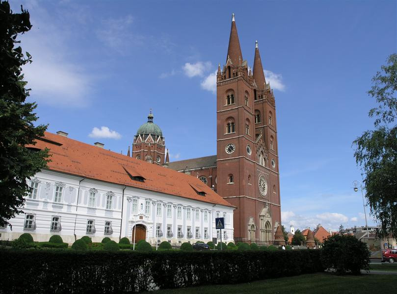 Кафедральный Собор Джяково. Фото 2 – фотографии Хорватии