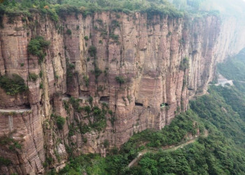 Живописный Туннель Гуолян, Китай – фотографии Китая