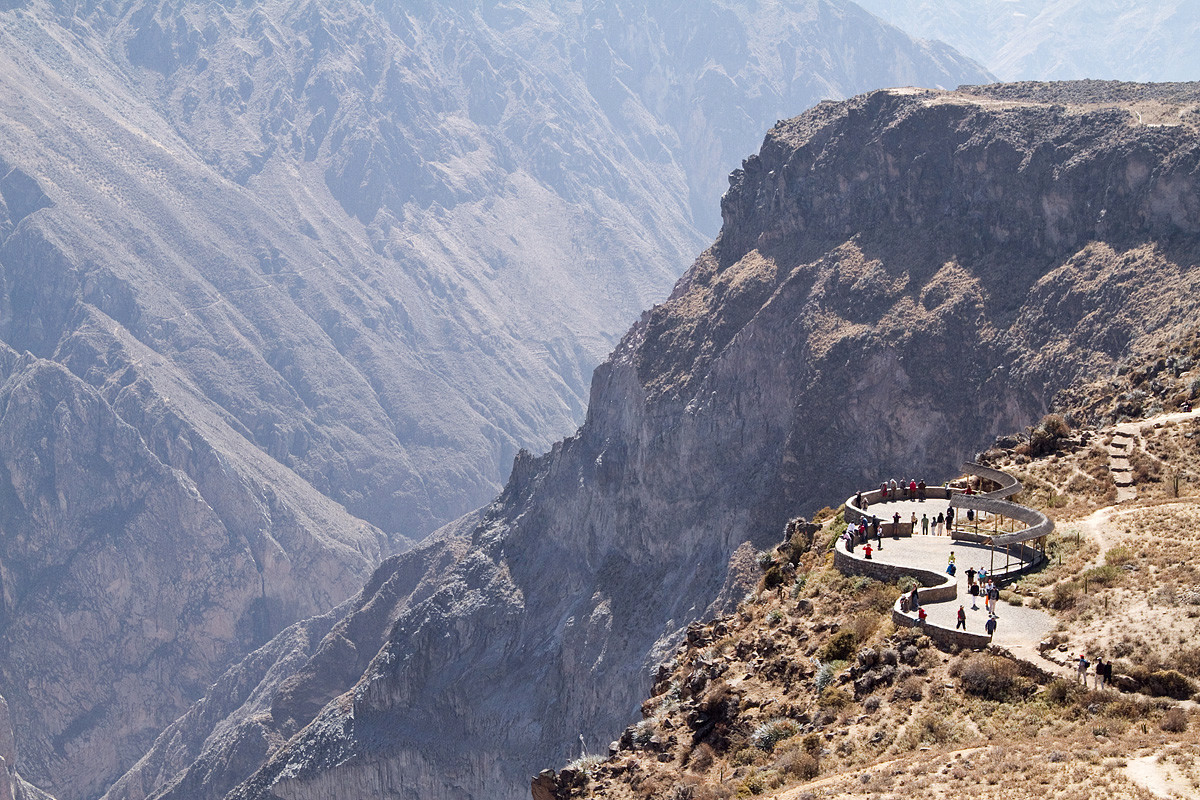 Обзорная площадка «Крус-дель-Кондор» для наблюдения за кондорами, Перу – фотографии Перу