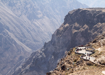 Обзорная площадка «Крус-дель-Кондор» для наблюдения за кондорами, Перу – фотографии Перу