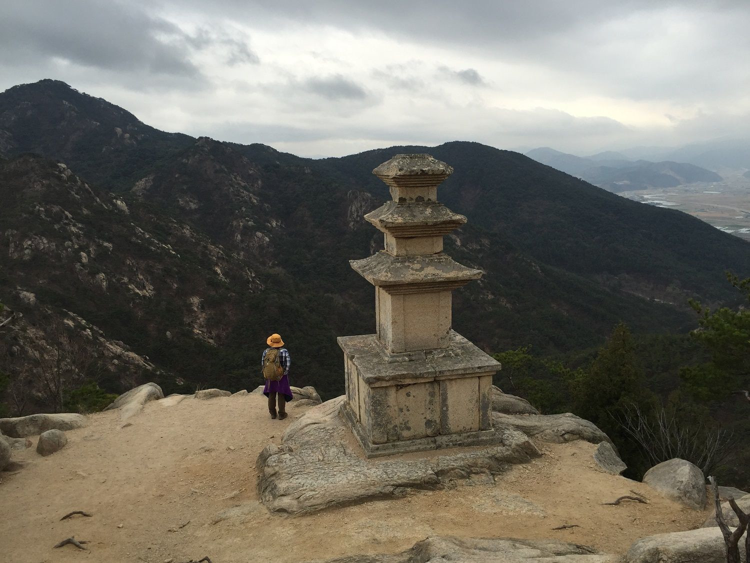 Вид на Пагоду, гора Намсан, Кёнджу – фотографии Южной Кореи