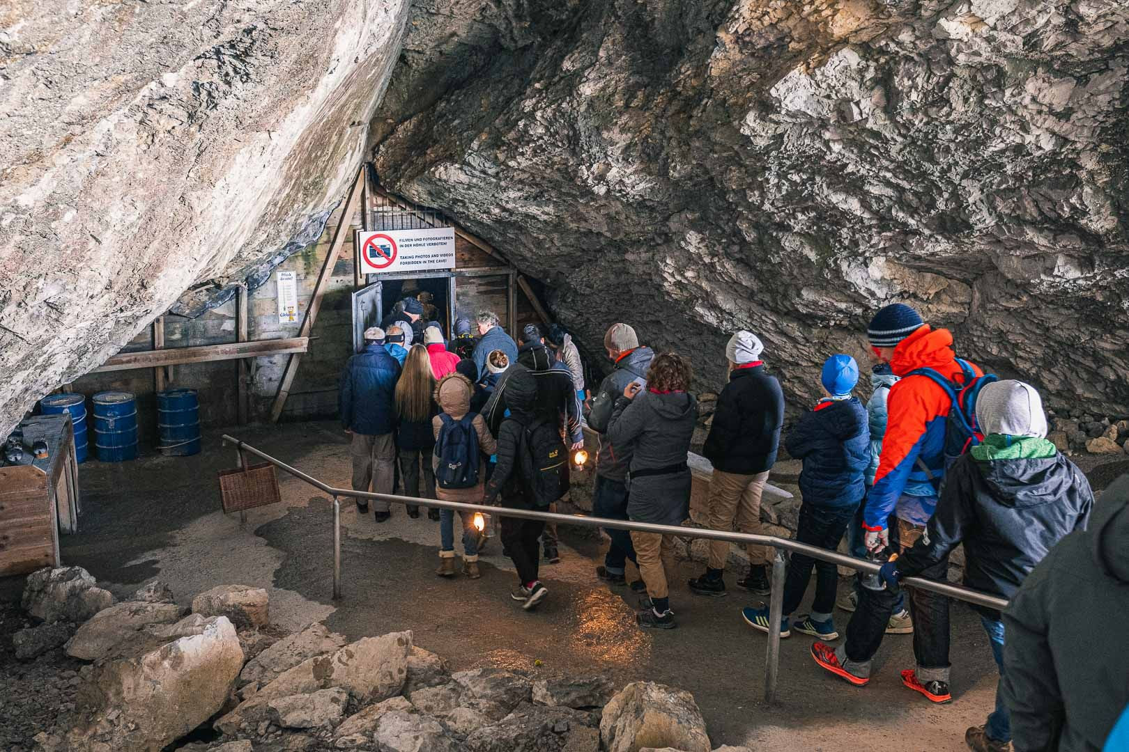 Пещера Айсризенвельт 8 – фотографии Австрии