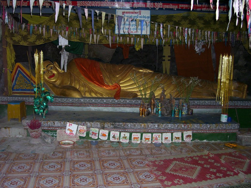 Пном Сампеу (Phnom Sampeu) – фотографии Камбоджи