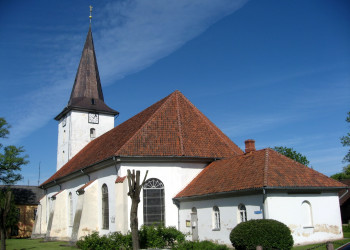 Лютеранская церковь Святой Троицы в Тукумсе – фотографии Латвии