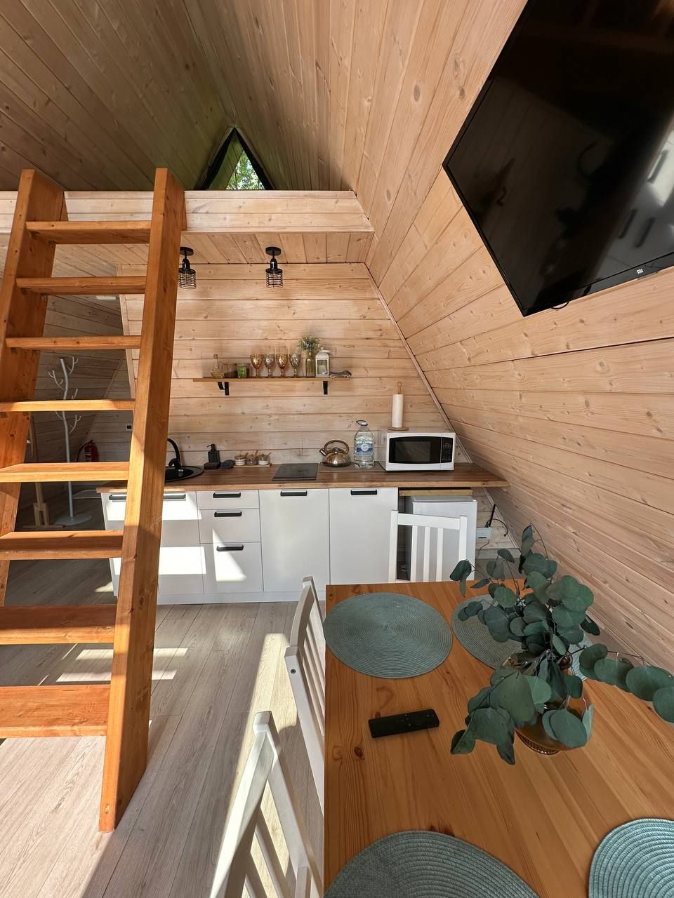 Домик в глэмпинге "Канада" – фотографии России