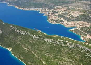 Полуостров Клек, за ним Неум – фотографии Боснии и Герцеговины