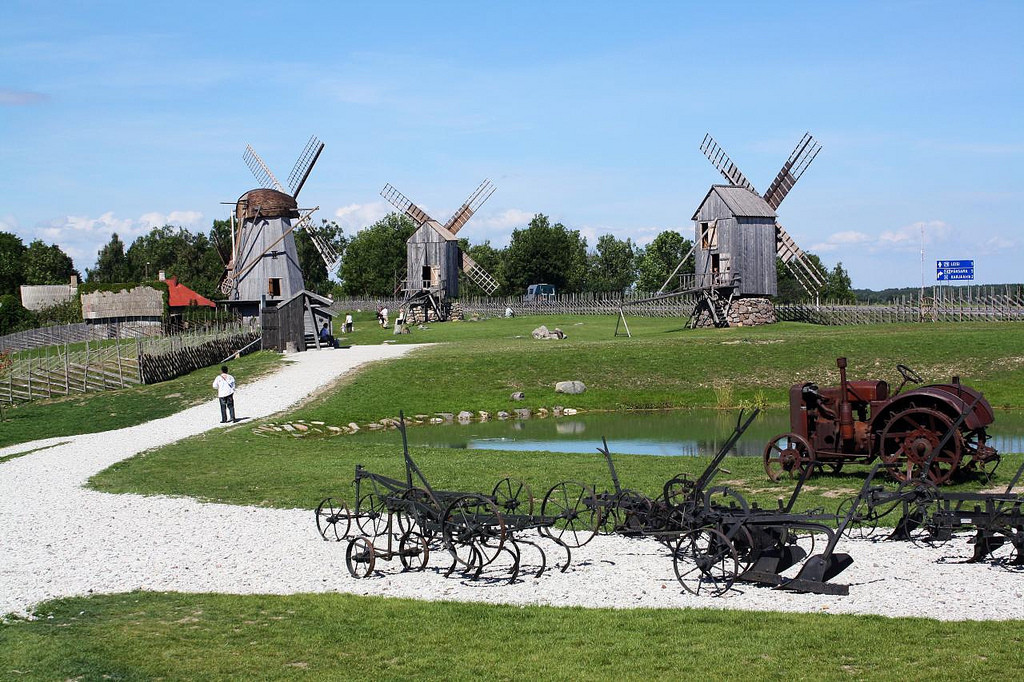 Мельницы острова Сааремаа – фотографии Эстонии