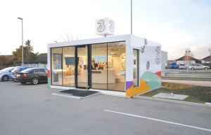 Салон связи в Нойзидль-ам-Зе. Австрия – фотографии Австрии