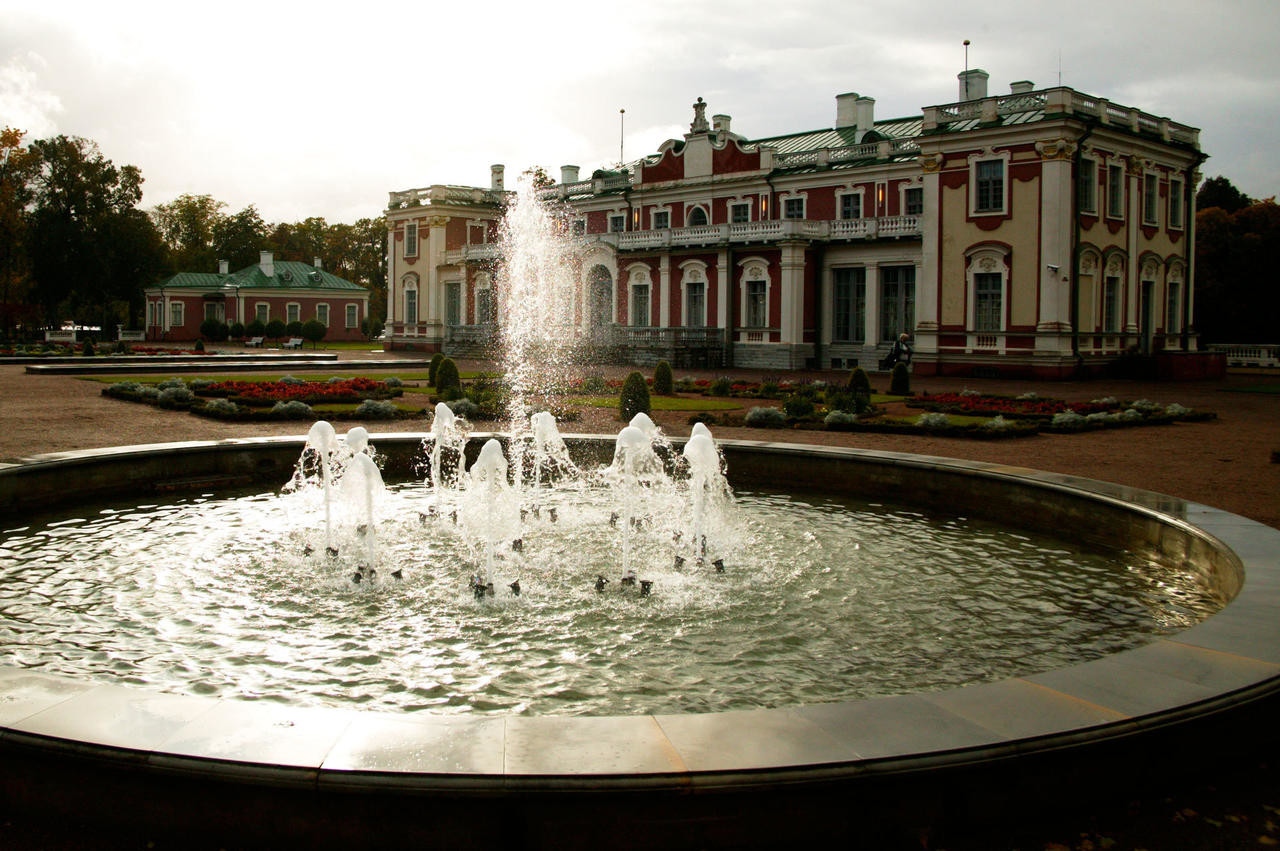 Эстония была территорией России в 1727 году, а сам Кадриоргский дворец назвали Екатериненталь – фотографии Эстонии