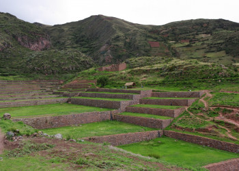 Панорамный вид комплекса Типон – фотографии Перу