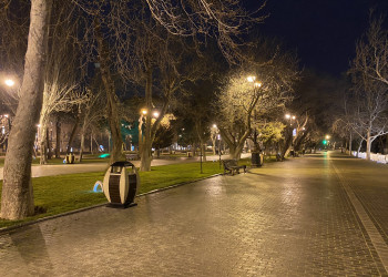 Ночная набережная Баку – фотографии Азербайджана