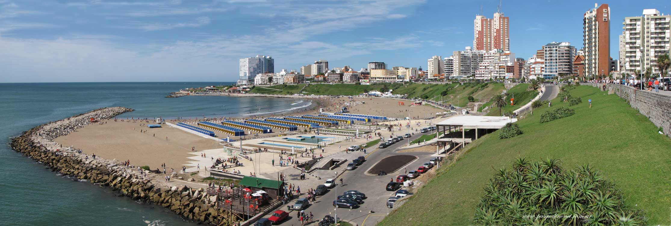 Туристический пляж. Мар Дель Плата. Аргентина. – фотографии Аргентины