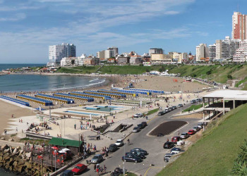 Туристический пляж. Мар Дель Плата. Аргентина. – фотографии Аргентины