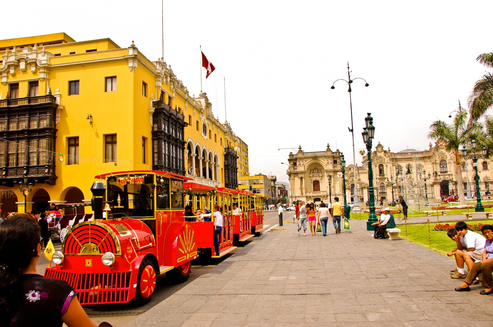 Пласа-де-Армас (Plaza de Armas) в Лиме – фотографии Перу