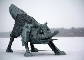 Памятник Лисе в Шауляе – фотографии Литвы