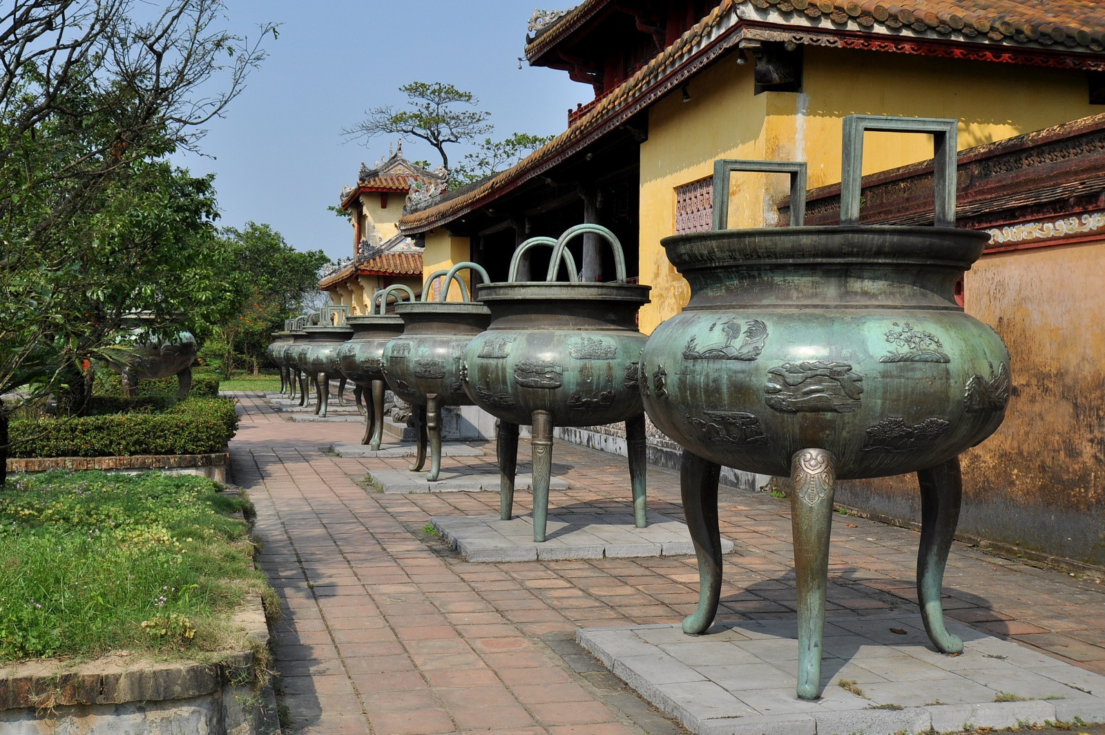 Девять Династических Урн в Хюэ – фотографии Вьетнама