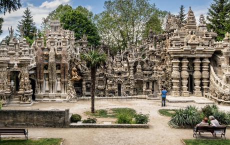 Дворец Фердинанда Шеваля