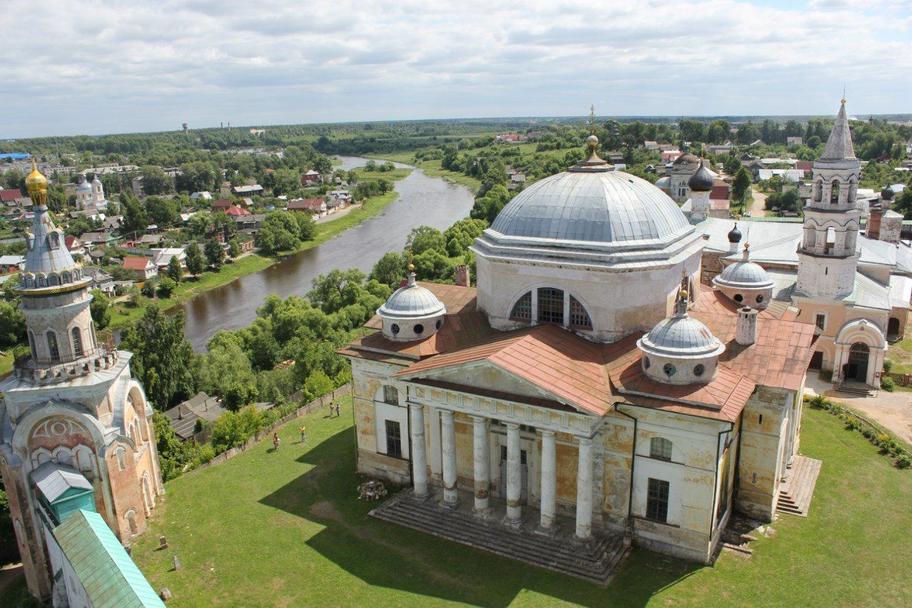 Новоторжский Борисоглебский монастырь