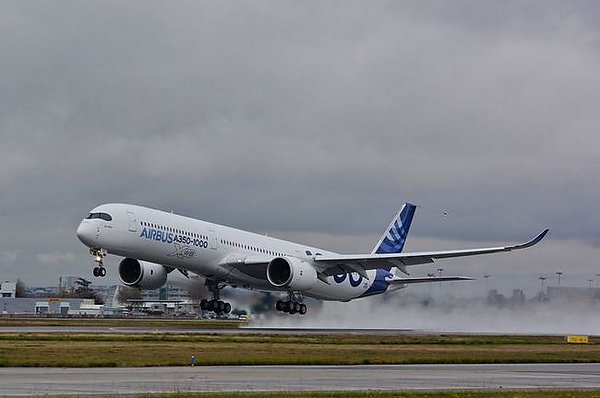 Первый полет Airbus А350 засняли на видео