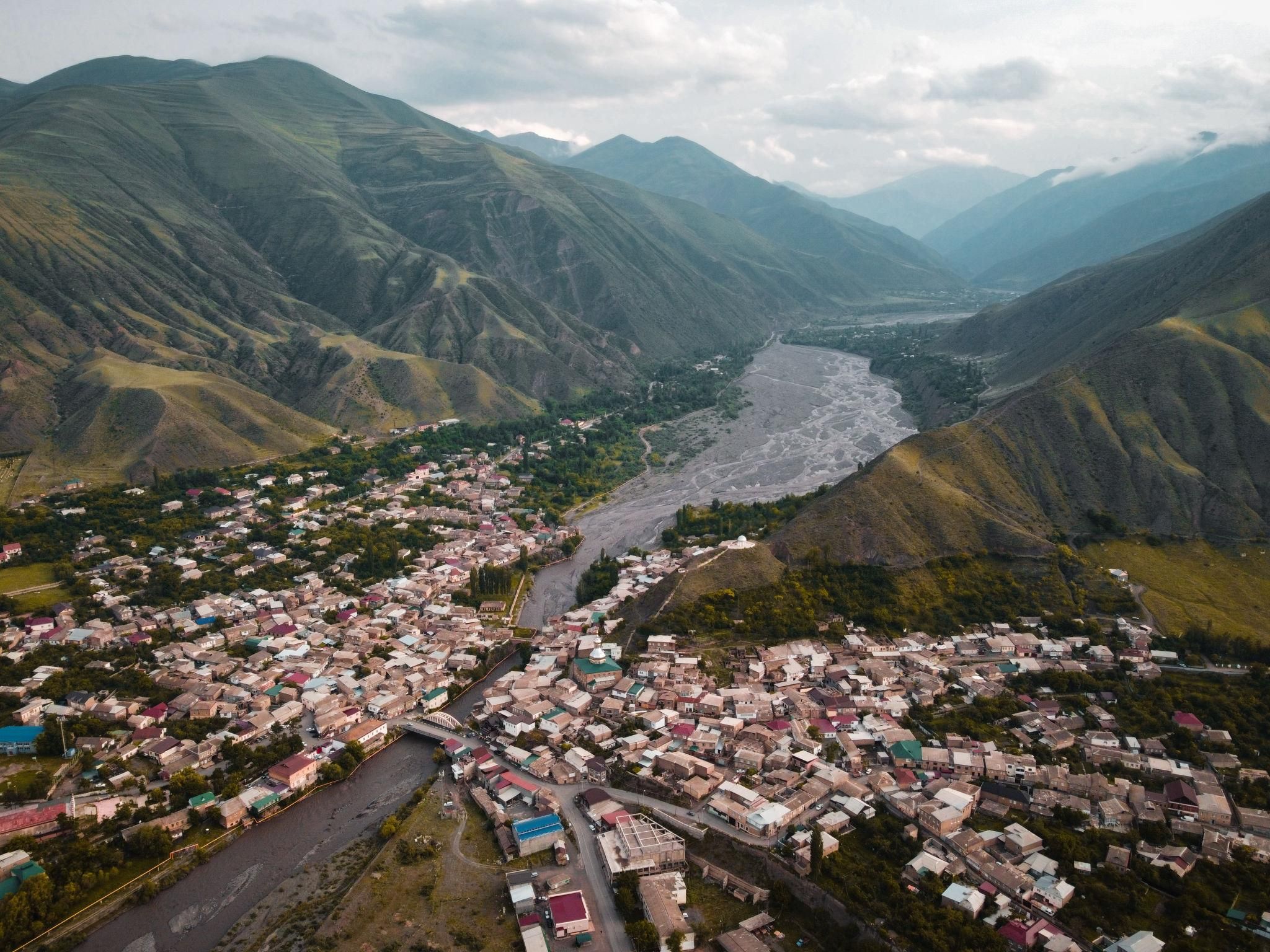 Горное село Ахты в Дагестане (Россия)