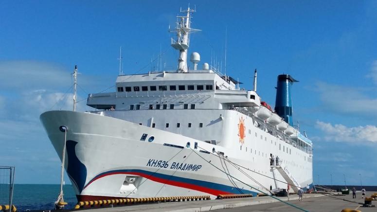 Сочи и Крым связывает российский круизный лайнер «Князь Владимир»