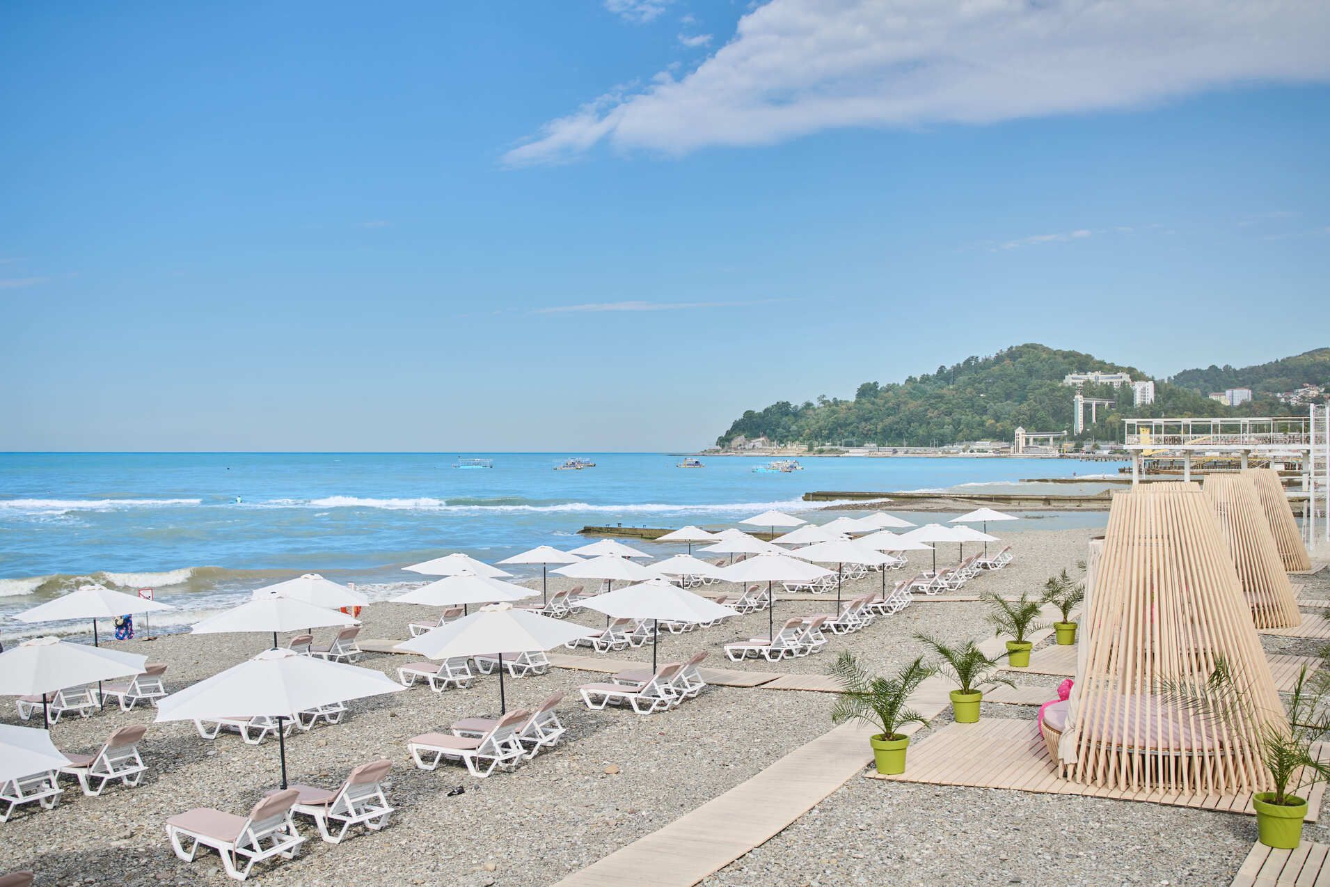 Санаторий «Кристалл» пляж, фото с сайта crystal-resort.ru