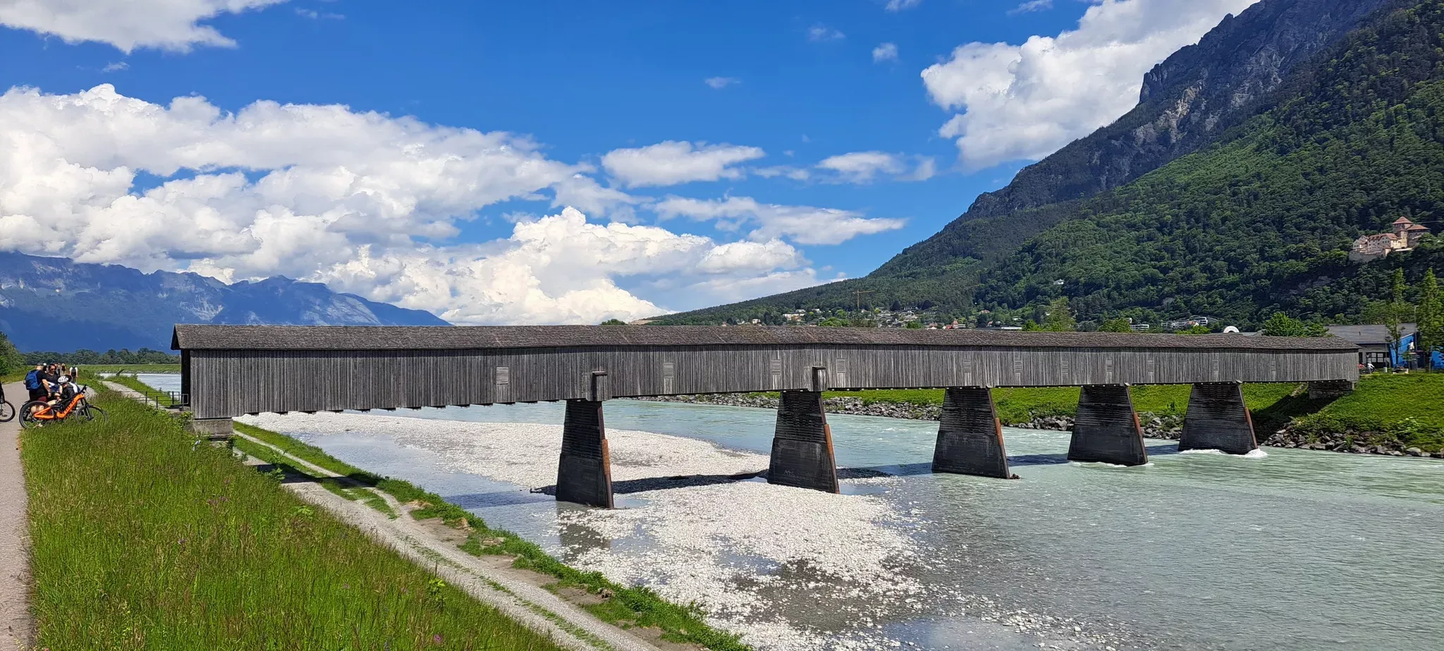 Деревянный мост через Рейн (Alte Rheinbrücke Vaduz–Sevelen)