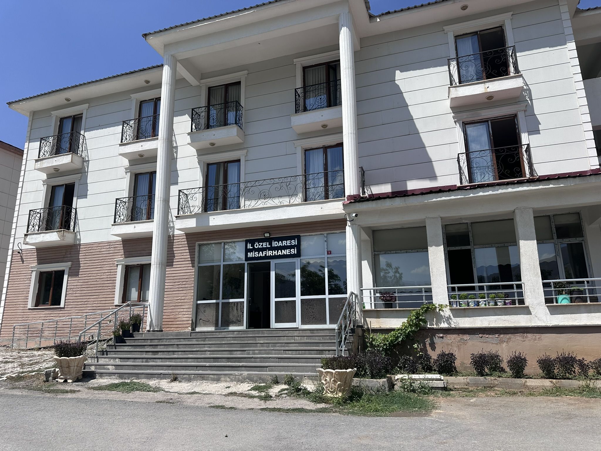 Гостевой дом Hakkari İl Özel İdare Misafirhanesi