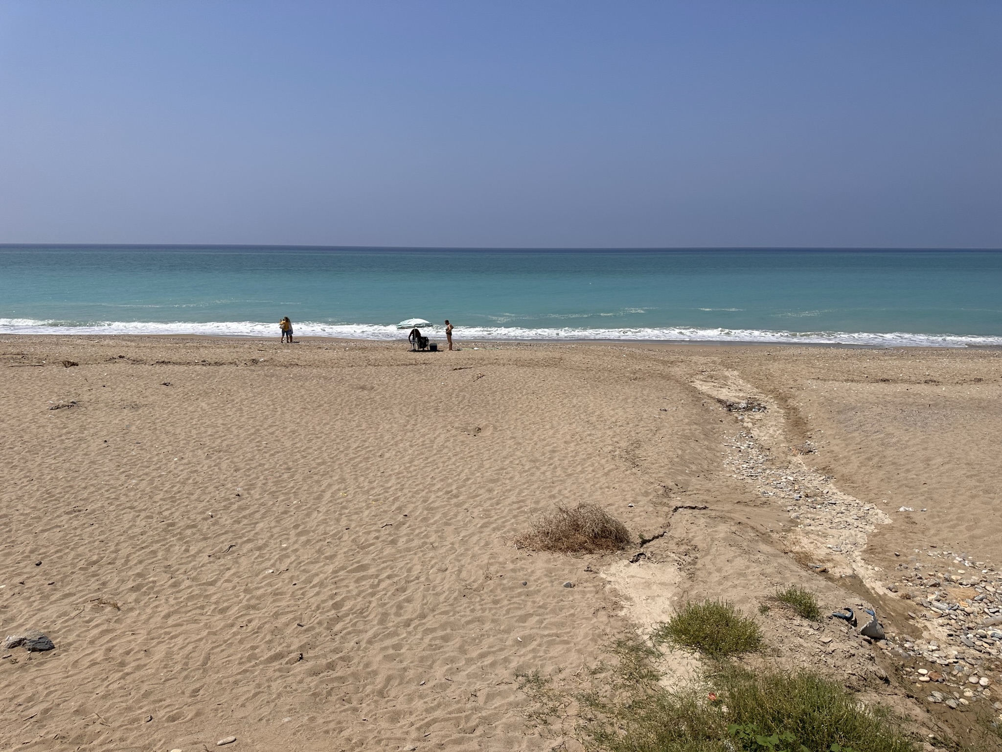 Й пляж. Yanişli Cave Beach.