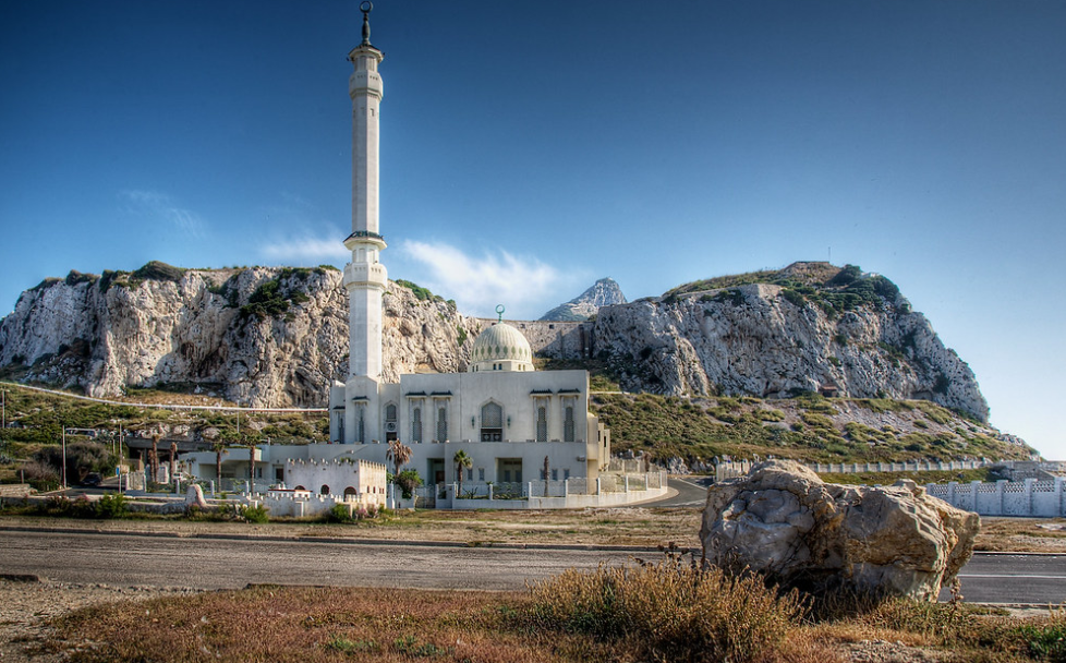 Мечеть в балаклаве. King Saud Mosque Джидда. King Saud Mosque.