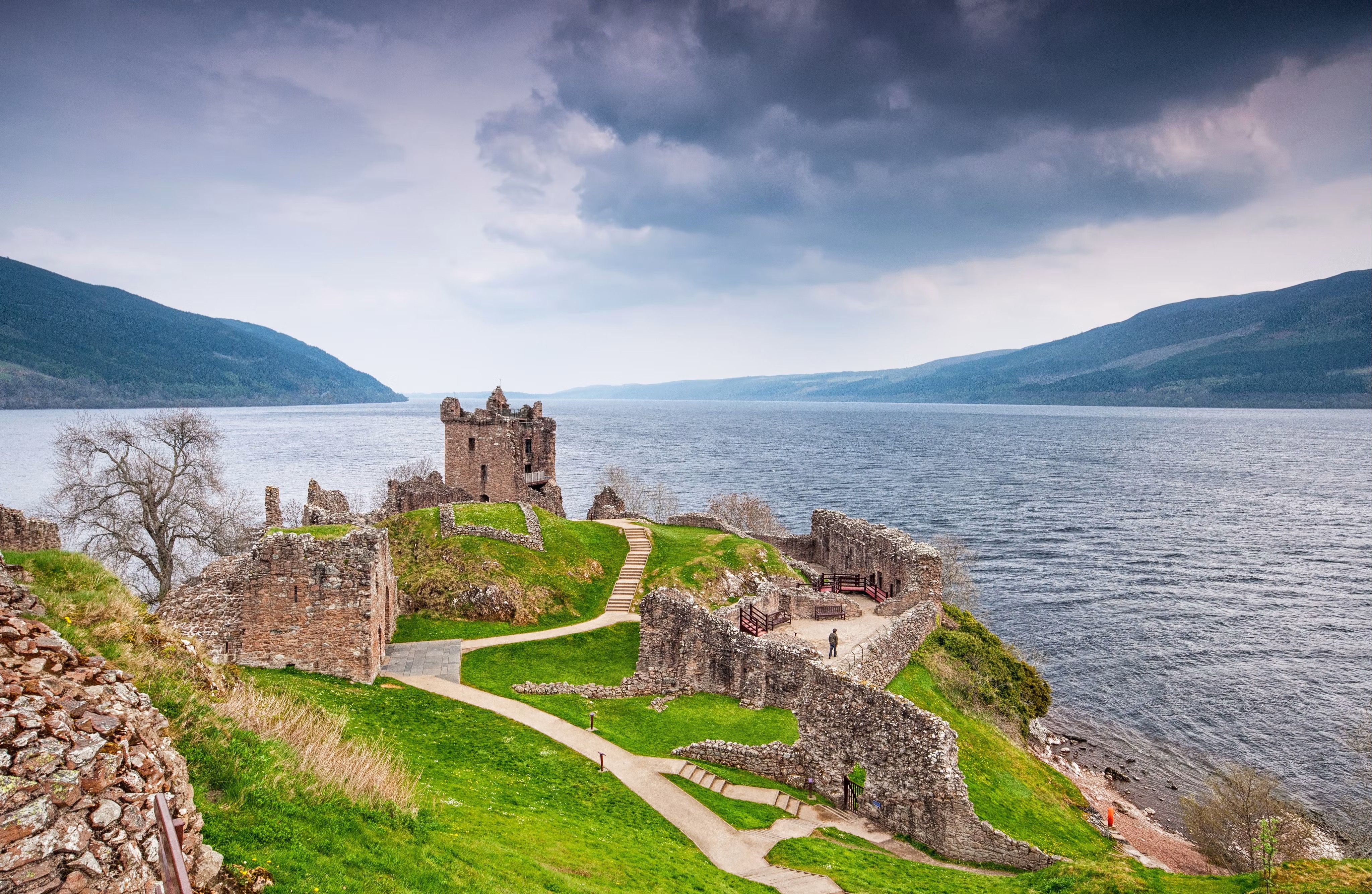 Озеро Лох-Несс (Loch Ness)