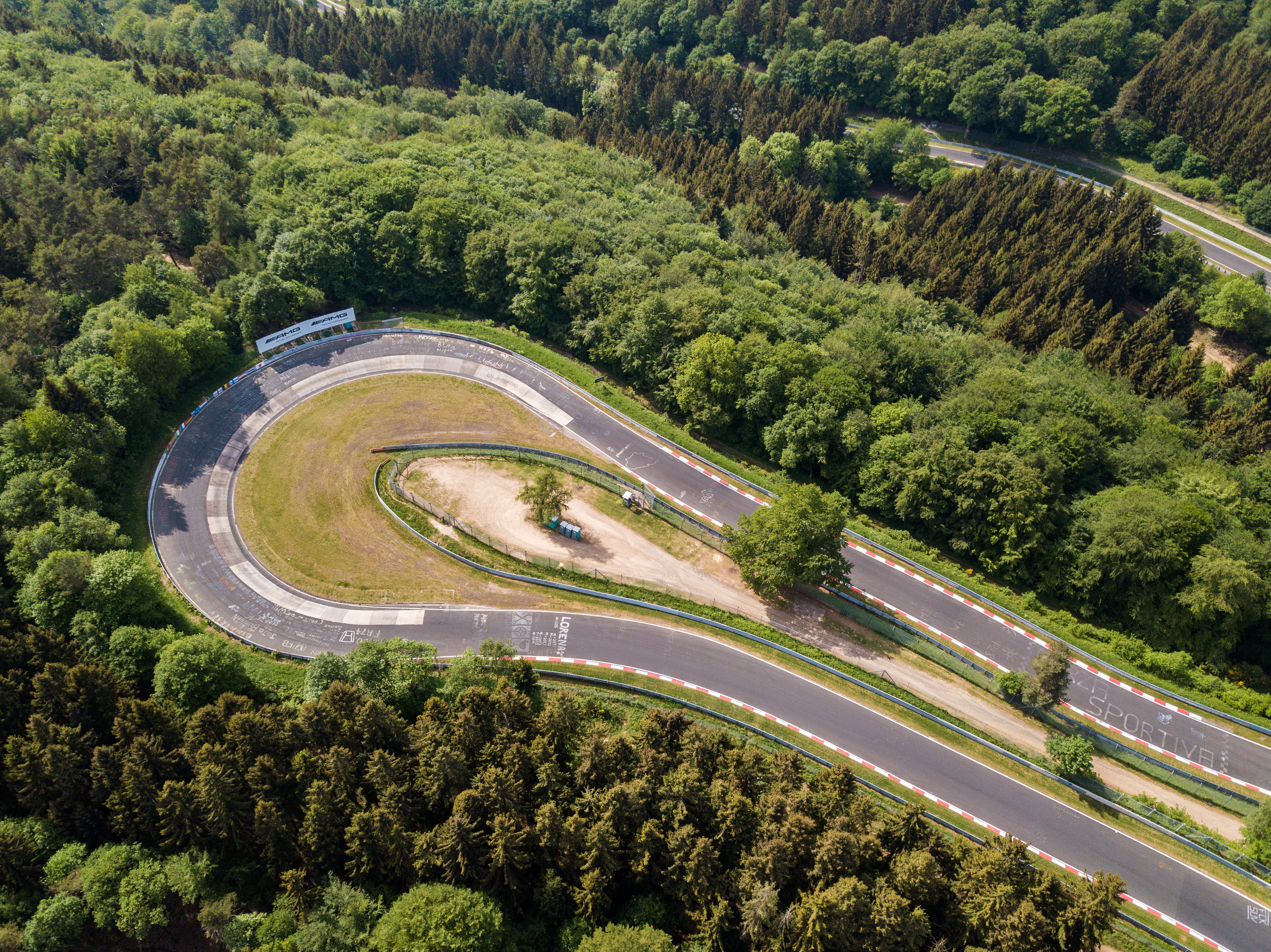 10 самых невероятных дорог на планете 38 Nordschleife N%C3%BCrburgring