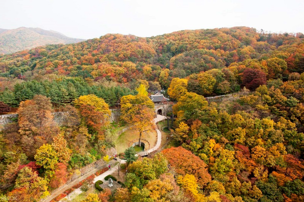 Сеул кенгидо. Намхансансон Кёнгидо. Провинция Кёнгидо. Namhansanseong Fortress. Gyeonggi-do Корея.