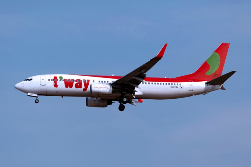 Самолет авиакомпании “T’Way”