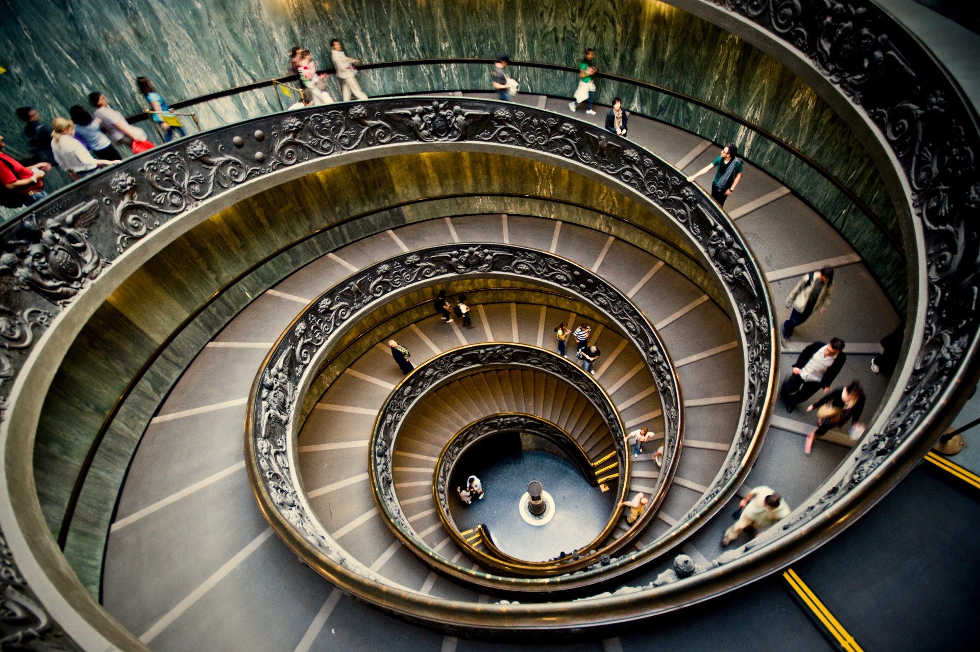 Лестница Браманте (Scala del Bramante)