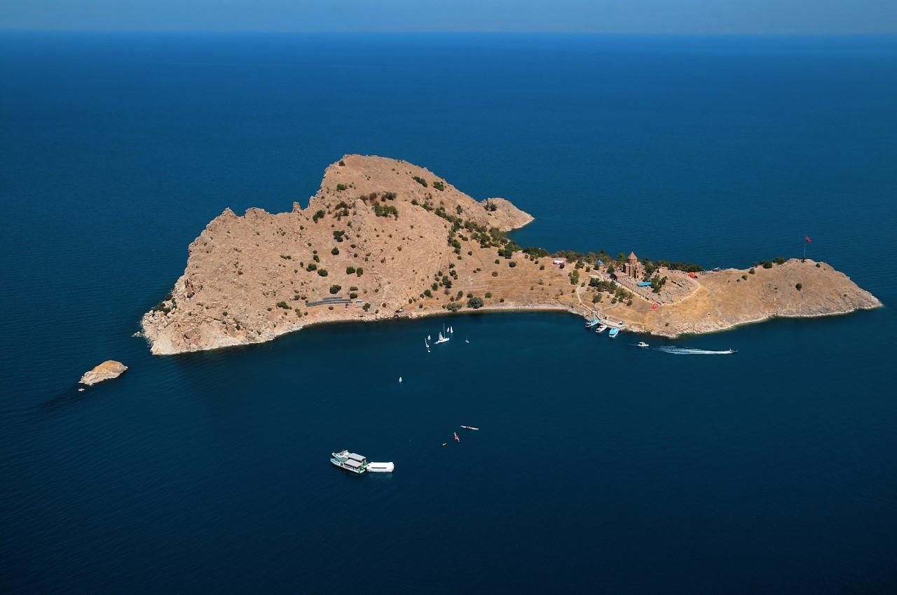Остров Ахтамар (Akdamar Adası)