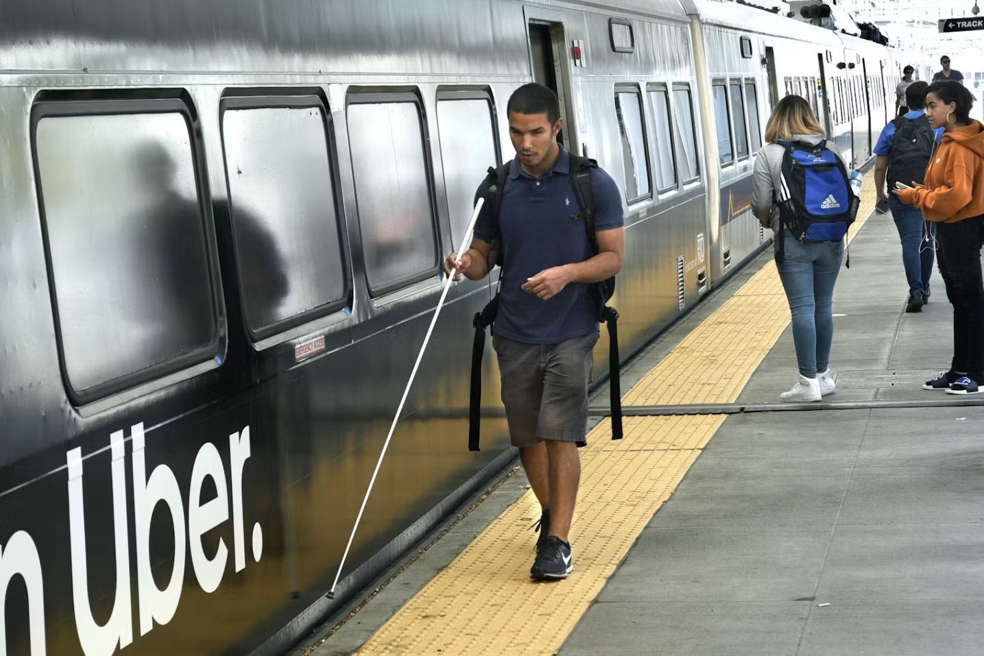 Путешествия без зрения: как незрячие люди открывают мир