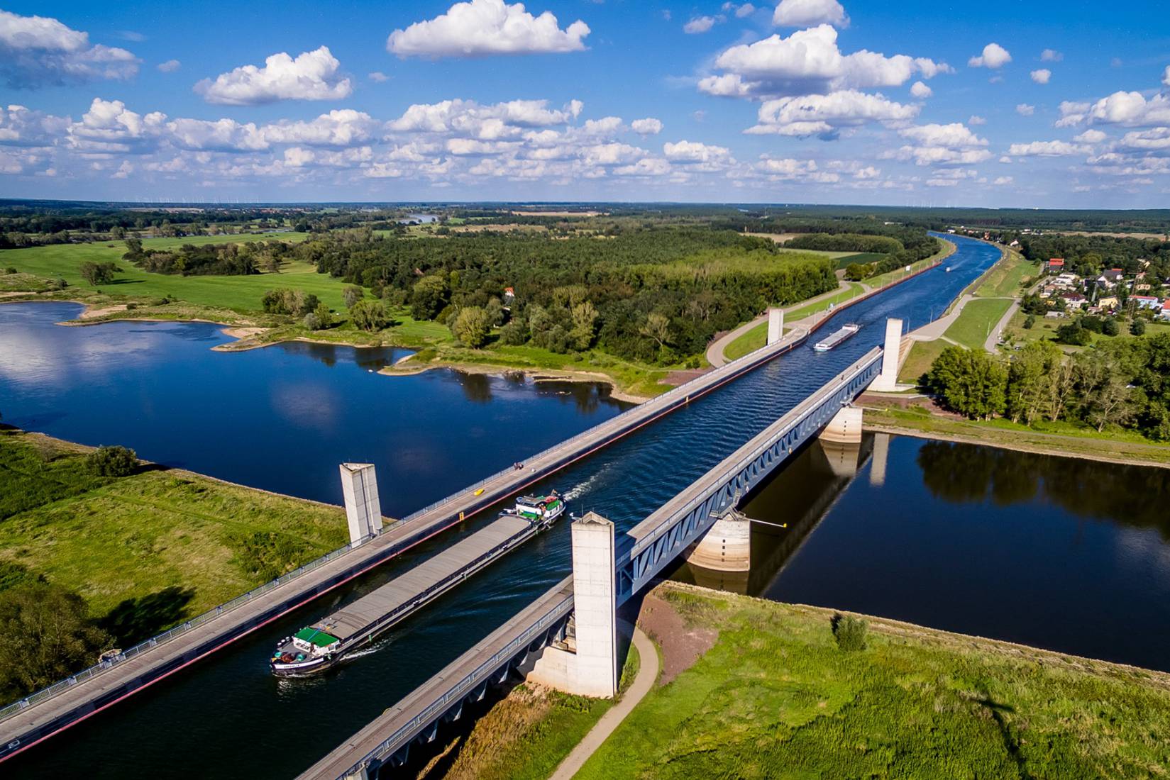 Магдебургский Водный мост в Германии