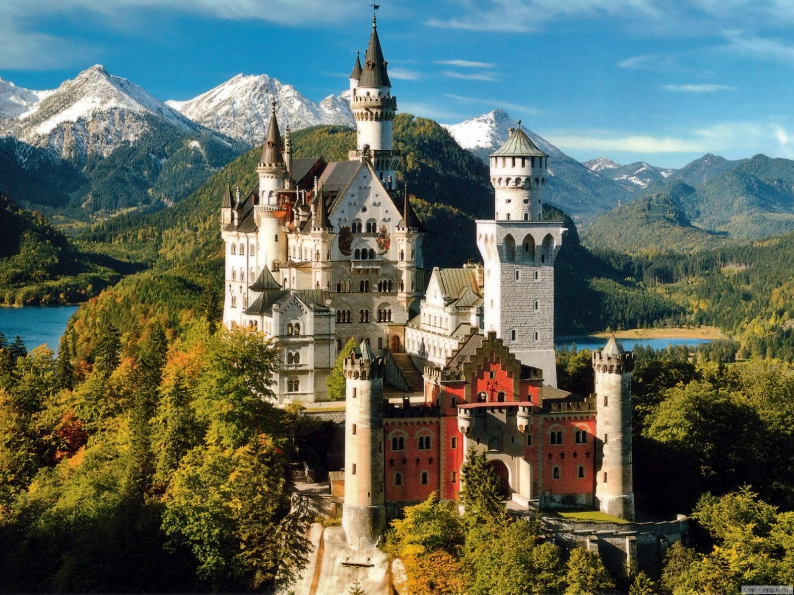 Замок Нойшванштайн — романтический замок баварского короля Людвига II