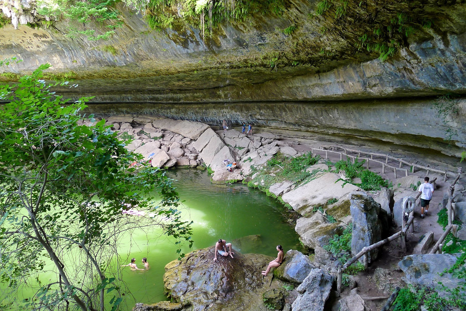 Фото — Подземное озеро Гамильтон Пул (Hamilton Pool) | tourweek