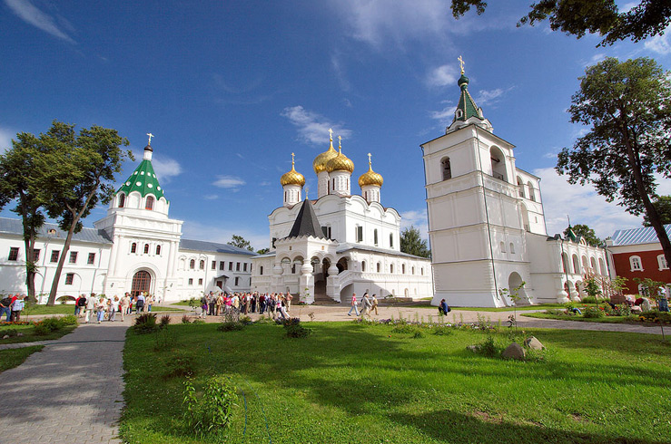 Ипатьевский монастырь в Костроме. Фото 1