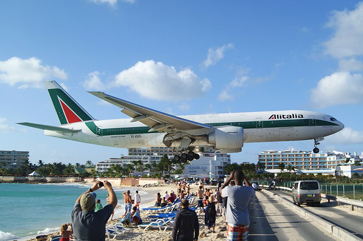 PRINCESS JULIANA INTERNATIONAL AIRPORT (Остров СЕН-МАРТЕН). Фото 1