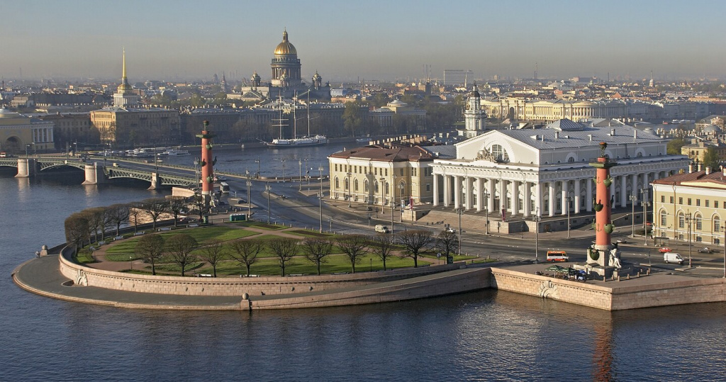 Что поможет стимулировать рост въездного и внутреннего туризма в Санкт-Петербург